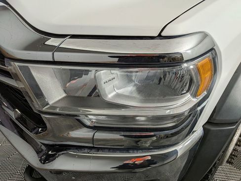 Used 2020 RAM 5500 Tradesman image 12