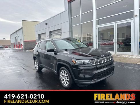 Used 2022 Jeep Compass Latitude image 38