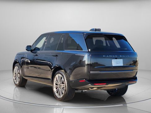 New 2026 Land Rover Range Rover Long Wheelbase SE image 3