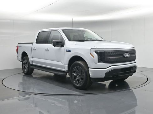 New 2025 Ford F150 Lightning Flash AWD/4WD image 56
