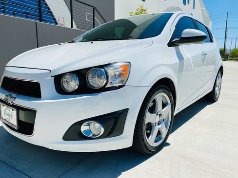 Used 2016 Chevrolet Sonic LTZ FWD image 13