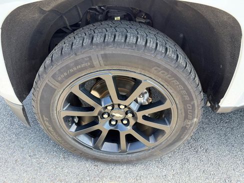 Used 2019 Chevrolet Colorado LT w/ Colorado RST Special Edition image 41