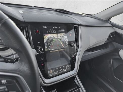 Used 2025 Subaru Outback Premium w/ Popular Package #1A image 13