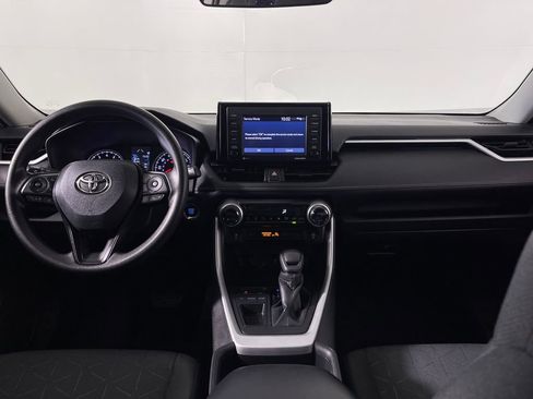Certified 2022 Toyota RAV4 XLE FWD image 14