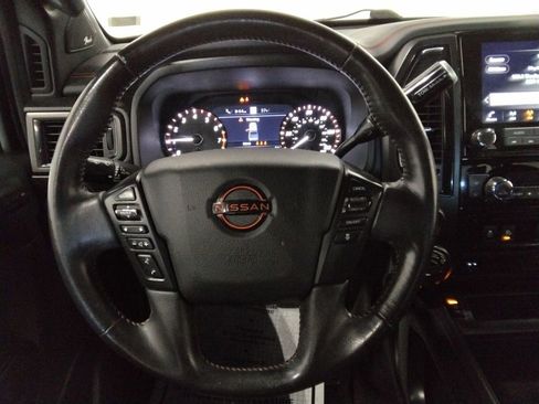 Used 2023 Nissan Titan PRO-4X w/ Pro-4x Convenience Package image 10