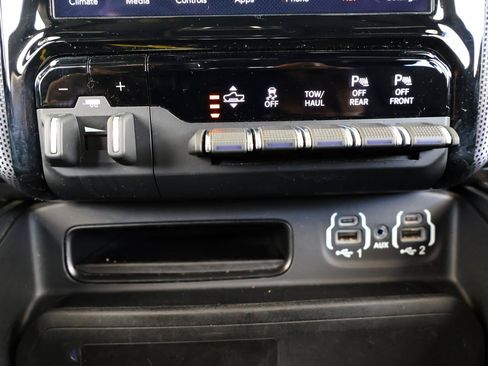 Used 2020 RAM 1500 Limited AWD/4WD image 53