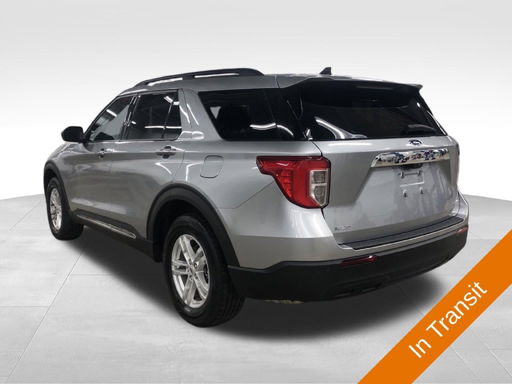 Used 2024 Ford Explorer XLT AWD/4WD image 4