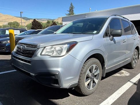 Used 2018 Subaru Forester 2.5i w/ Protection Package #1 AWD/4WD image 4