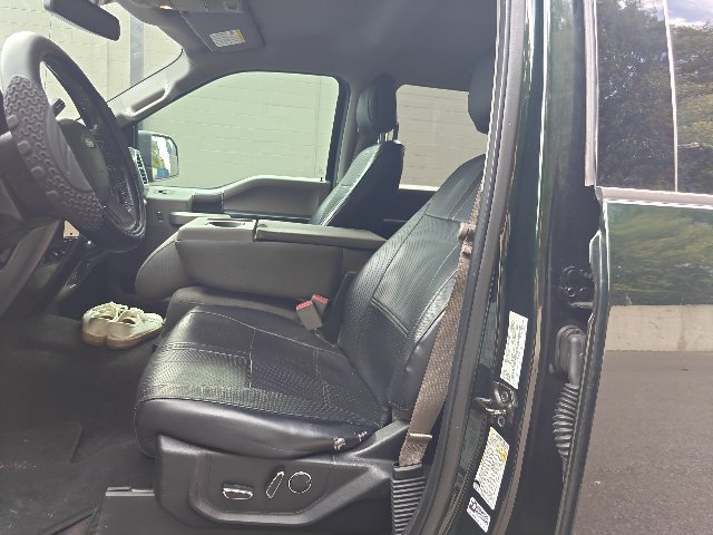 Used 2016 Ford F150 XLT w/ Equipment Group 302A Luxury AWD/4WD image 9