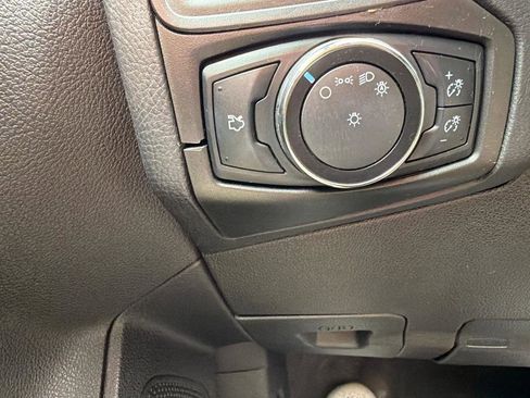 Used 2014 Ford Focus SE FWD image 16