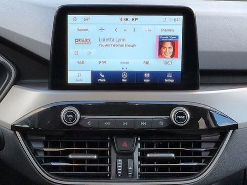 Certified 2022 Ford Escape SE w/ SE Sport Appearance Package image 18