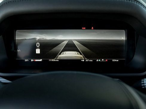 Certified 2026 Land Rover Defender 110 OCTA image 17