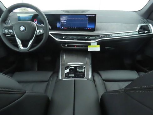 Used 2026 BMW X5 sDrive40i w/ Parking Assistance Package RWD image 14