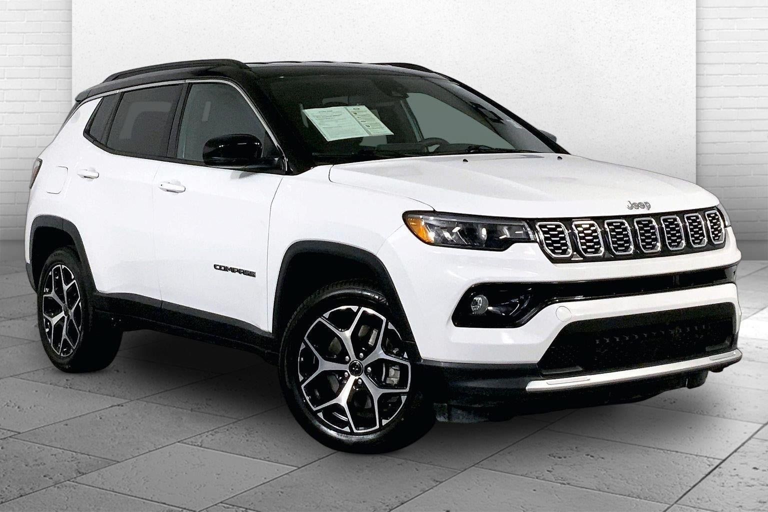 Used 2025 Jeep Compass Limited AWD/4WD image 1