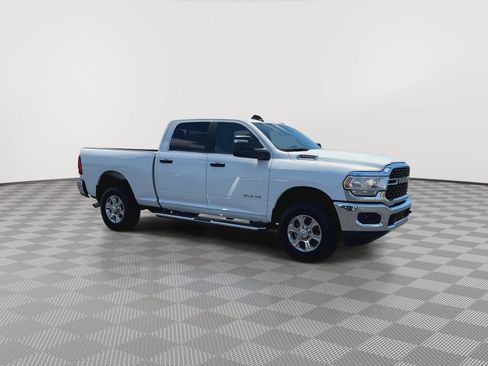 Used 2024 RAM 2500 Big Horn w/ Level 2 Equipment Group AWD/4WD image 2