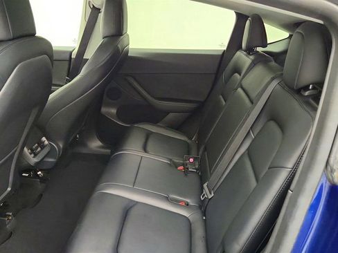 Used 2022 Tesla Model Y Long Range AWD/4WD image 27