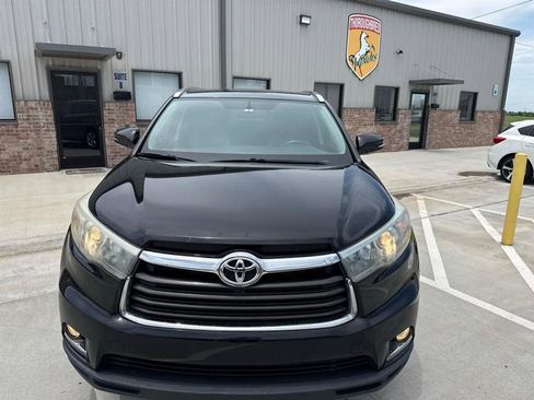 Used 2015 Toyota Highlander Limited AWD/4WD image 4
