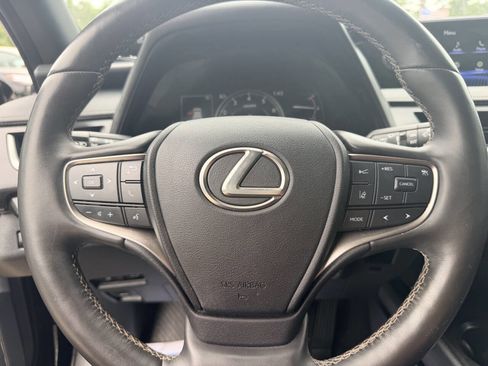Used 2021 Lexus UX 200 w/ Premium Package FWD image 26