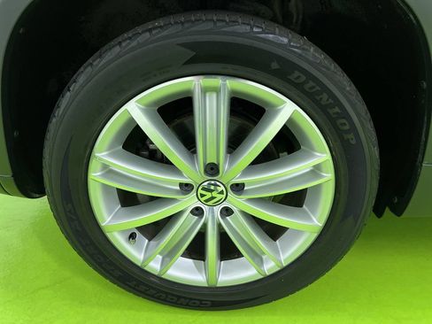 Used 2014 Volkswagen Tiguan S FWD image 16