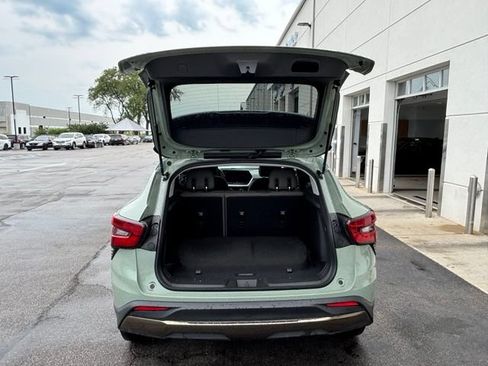 Used 2025 Chevrolet Trax ACTIV w/ Driver Confidence Package FWD image 4