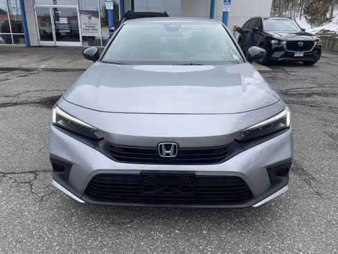 Used 2023 Honda Civic Sport image 3