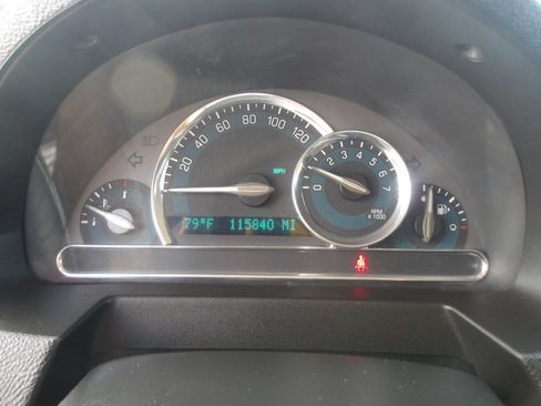 Used 2010 Chevrolet HHR LS image 21