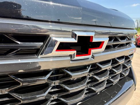 Used 2026 Chevrolet Silverado 1500 ZR2 AWD/4WD image 12