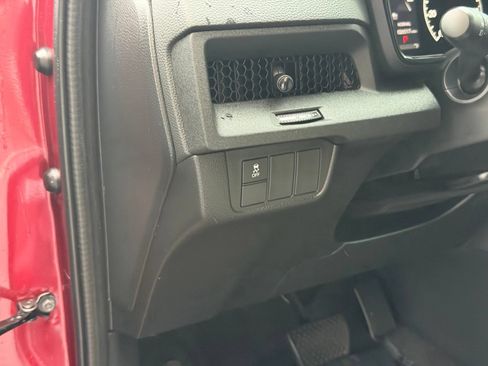 Used 2024 Honda CR-V EX image 15