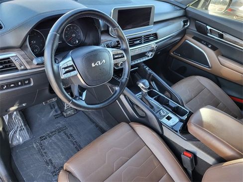 Used 2022 Kia Telluride SX w/ SX Prestige Package image 7