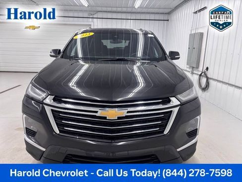 Used 2023 Chevrolet Traverse LT w/ LPO, Floor Liner Package AWD/4WD image 2