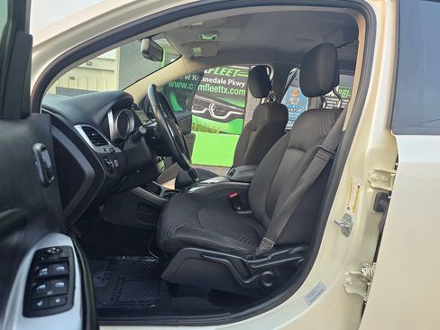 Used 2016 Dodge Journey SXT FWD image 15