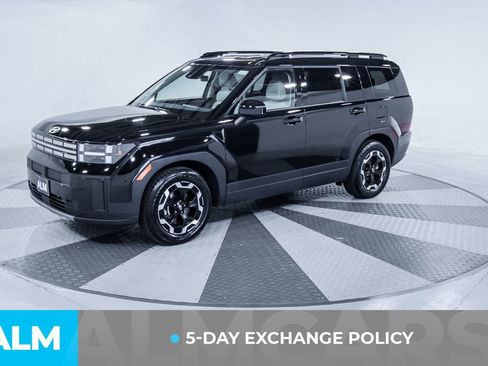 Used 2025 Hyundai Santa Fe SEL image 3