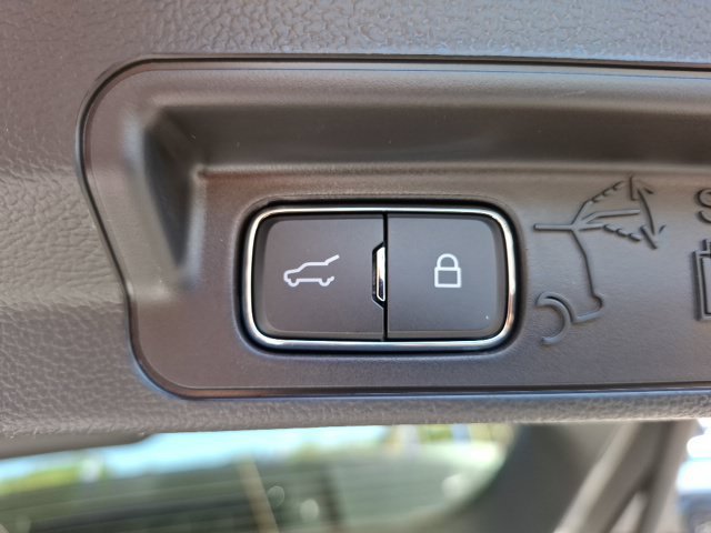 New 2027 Ford Explorer Active RWD image 32