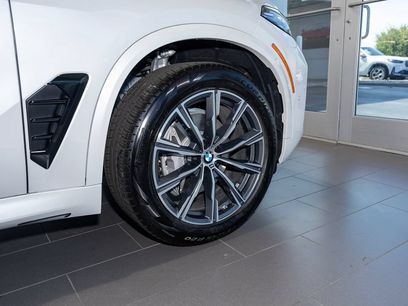 New 2026 BMW X5 xDrive40i w/ M Sport Package