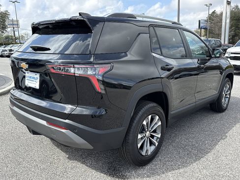 New 2026 Chevrolet Equinox LT w/ Safety and Technology Package FWD image 3