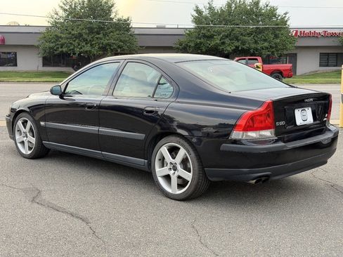 Used 2004 Volvo S60 R AWD/4WD image 16