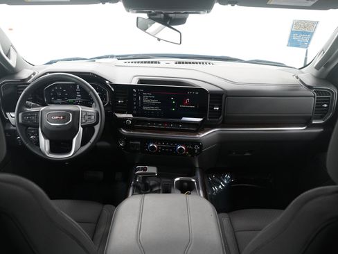 Used 2024 GMC Sierra 1500 Elevation image 13