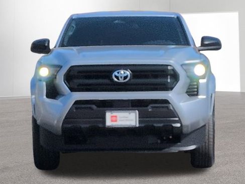 Certified 2026 Toyota Tacoma SR AWD/4WD image 2