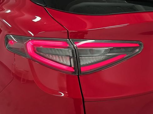 Used 2024 Alfa Romeo Stelvio Sprint RWD image 28