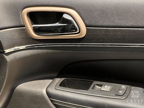 Used 2015 Jeep Grand Cherokee Limited RWD image 28