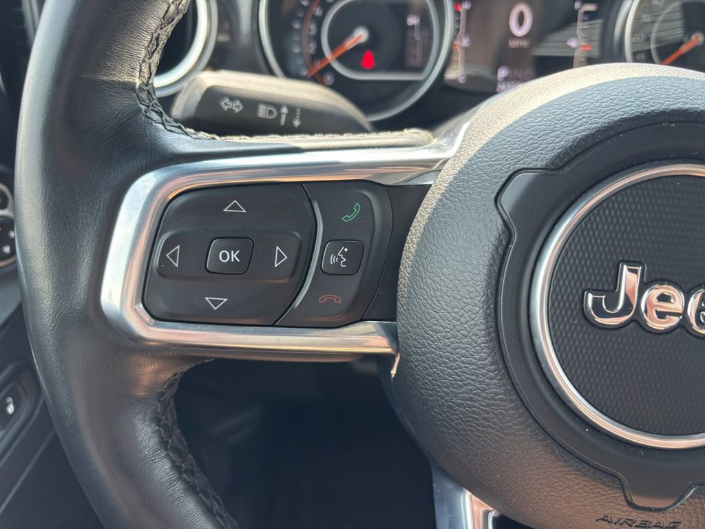 Used 2022 Jeep Wrangler Unlimited Sahara AWD/4WD image 15