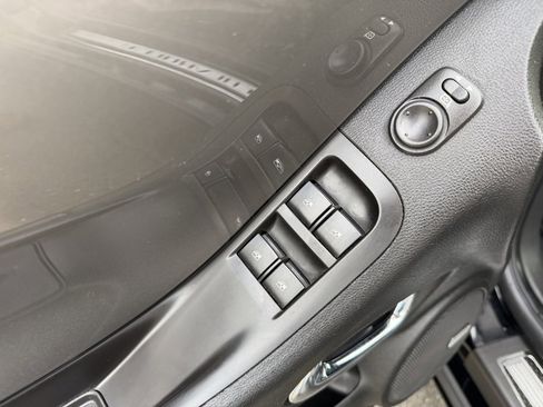 Used 2011 Chevrolet Camaro SS image 22