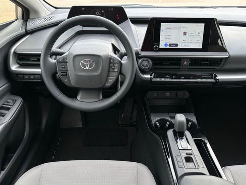 New 2026 Toyota Prius LE image 9