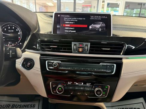 Used 2020 BMW X1 xDrive28i AWD/4WD image 16