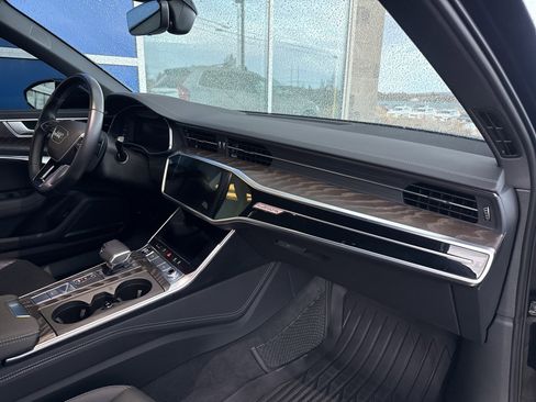 Used 2022 Audi A6 Premium Plus image 14