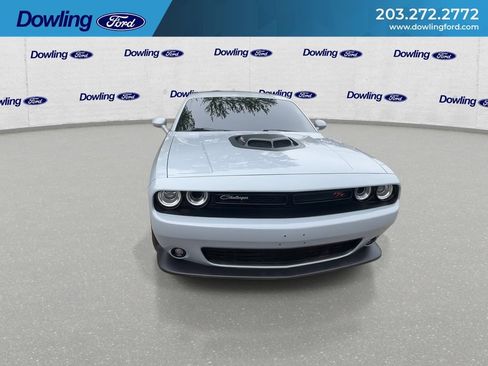 Used 2022 Dodge Challenger R/T Scat Pack RWD image 4