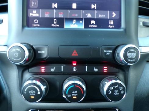 Used 2024 RAM 2500 Big Horn w/ Snow Chief Group image 25