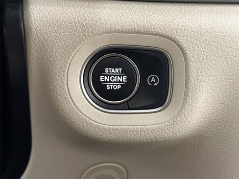 Used 2025 Mercedes-Benz GLE 350 4MATIC image 21