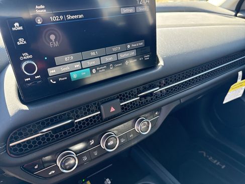Certified 2024 Honda HR-V EX-L image 19