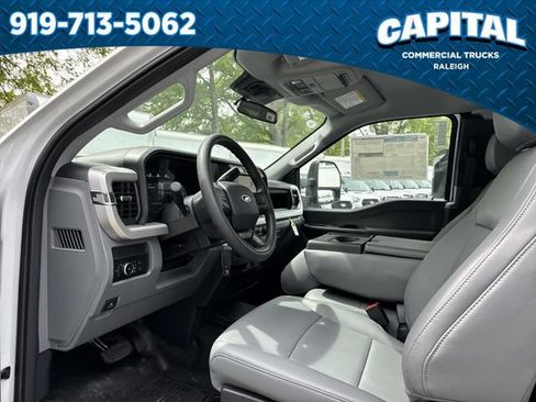 New 2025 Ford F450 XL AWD/4WD image 19
